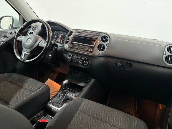 2011 Volkswagen Tiguan I Рестайлинг, серебристый, 1230000 рублей - вид 11
