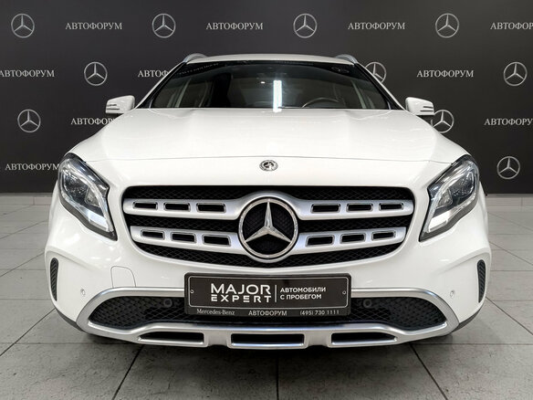 2019 Mercedes-Benz GLA 200 I (X156) Рестайлинг, белый, 2530000 рублей - вид 1