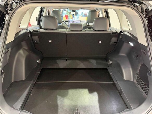 2025 Toyota RAV4 VI (XA60), чёрный, 4700000 рублей - вид 13