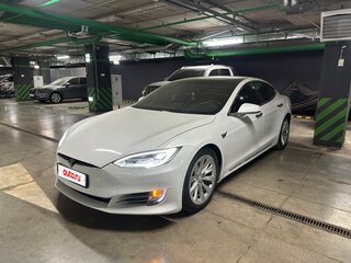 2017 Tesla Model S 75D I Рестайлинг, белый, 2300000 рублей, вид 2