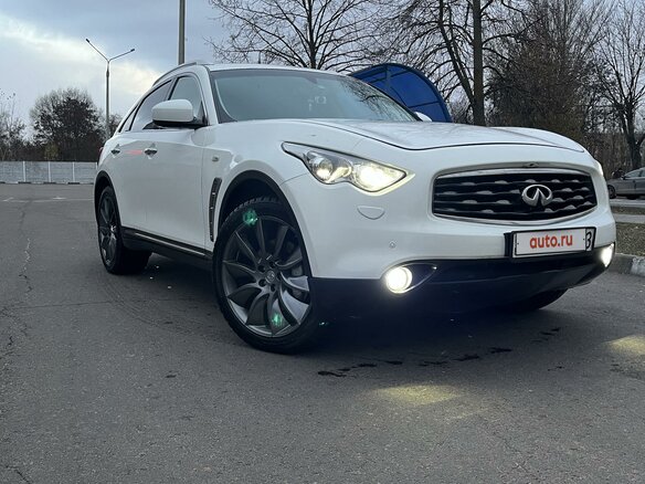2010 Infiniti FX37 II (S51), белый, 1750000 рублей - вид 1