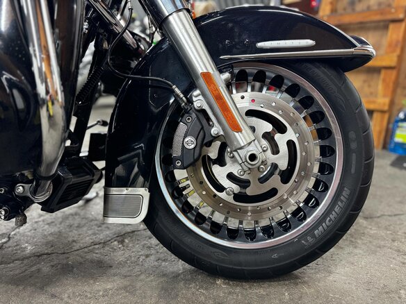 2013 Harley-Davidson Electra Glide, коричневый, 1120000 рублей - вид 27