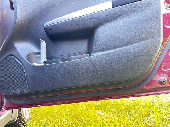 2010 Subaru Impreza XV III, красный, 749000 рублей - вид 18
