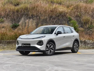 2026 Changan Qiyuan Q05 51.9 kWh II, серебристый, 2250000 рублей, вид 1