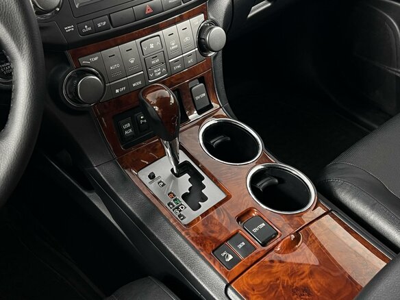 2012 Toyota Highlander II (XU40) Рестайлинг, чёрный - вид 18