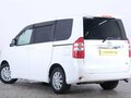 2010 Toyota Noah II (R70), белый, 1159000 рублей - вид 3