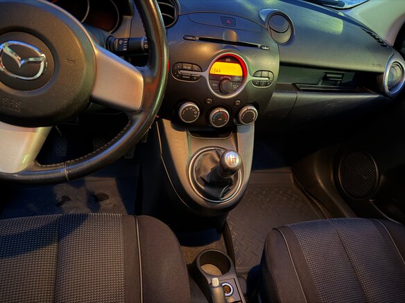 2009 Mazda 2 II (DE), белый - вид 5