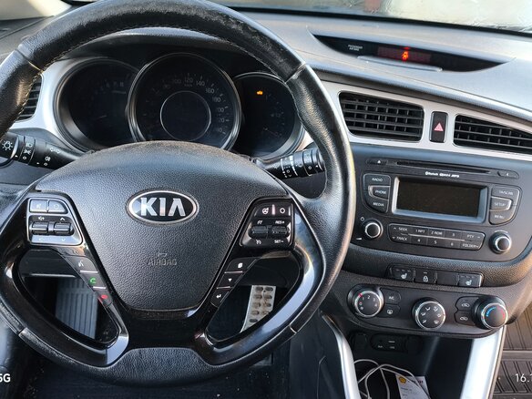 2015 Kia Ceed II, серебристый, 950000 рублей - вид 8