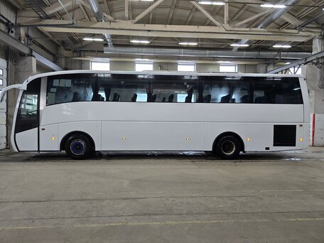 2000 Volvo B12 Series, белый, 3050000 рублей, вид 4