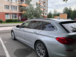 2019 BMW 5 серии 520d VII (G30/G31/G38), серебристый, 3200000 рублей, вид 3