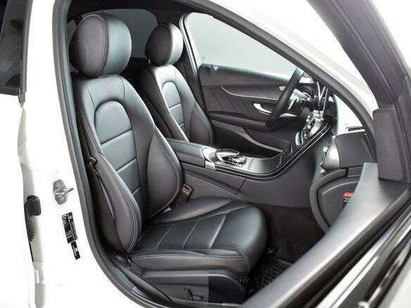 2020 Mercedes-Benz C-Класс 180 IV (W205) Рестайлинг, белый, 3800000 рублей - вид 6