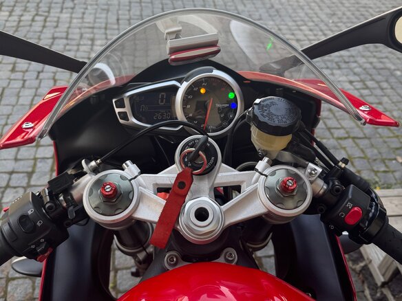 2014 Triumph Daytona 675, красный, 899000 рублей - вид 7