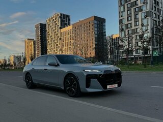 2022 BMW 7 серии 760i xDrive VII (G70), серый, 20000000 рублей, вид 2