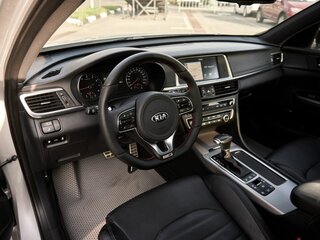 2018 Kia Optima IV Рестайлинг, серебристый, 1748000 рублей, вид 5