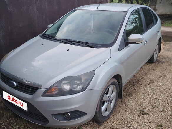 2010 Ford Focus II Рестайлинг, серебристый, 750000 рублей