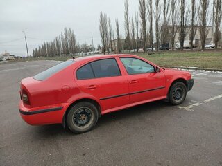 2008 Skoda Octavia I (A4) Рестайлинг, красный, 400000 рублей, вид 1