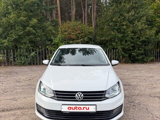 2018 Volkswagen Polo V Рестайлинг, белый, 1300000 рублей, вид 2