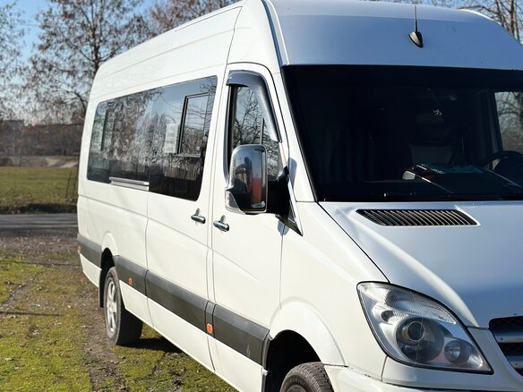 2010 Mercedes-Benz Sprinter, белый, 2200000 рублей - вид 1