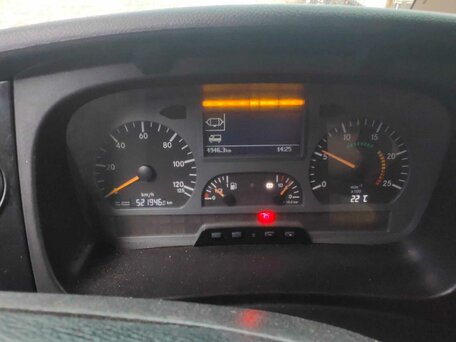 2008 Mercedes-Benz Axor, белый, 1400000 рублей, вид 4