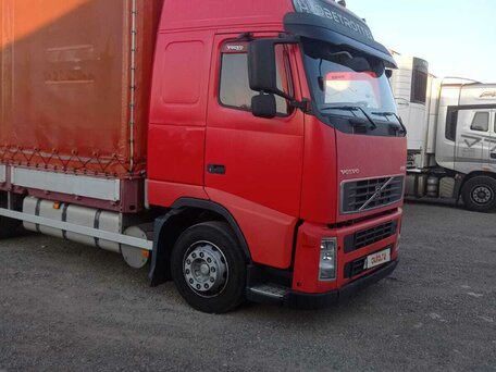 2008 Volvo FH, красный, 5900000 рублей, вид 5