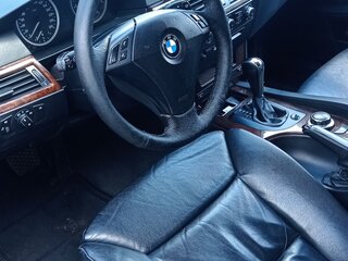 2006 BMW 5 серии 530i V (E60/E61), чёрный, 1000000 рублей, вид 4
