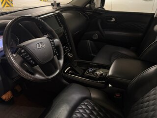 2021 Infiniti QX80 I Рестайлинг 3, белый, 7900000 рублей, вид 5