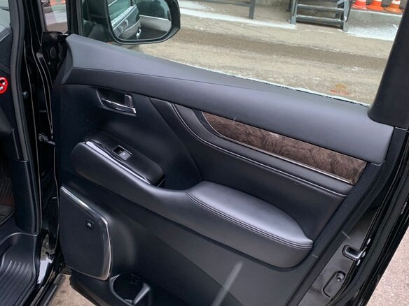 2019 Toyota Alphard III Рестайлинг, чёрный, 4500000 рублей - вид 7