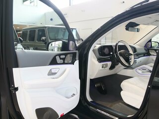2026 Mercedes-Benz Maybach GLS 600 I Рестайлинг, чёрный, 27200000 рублей, вид 5