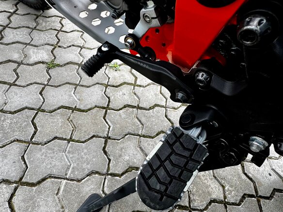 2025 KTM 390 Adventure R, белый, 889000 рублей - вид 19