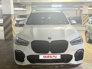 2019 BMW X5 30d IV (G05/G18), белый, 6850000 рублей, вид 2