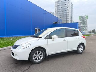 2010 Nissan Tiida I, белый, 730000 рублей, вид 5