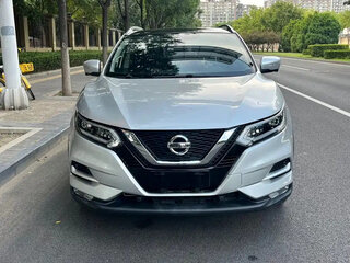2023 Nissan Qashqai II Рестайлинг, серый, 1888000 рублей, вид 2