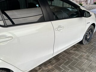 2013 Toyota Aqua I, белый, 1100000 рублей, вид 5