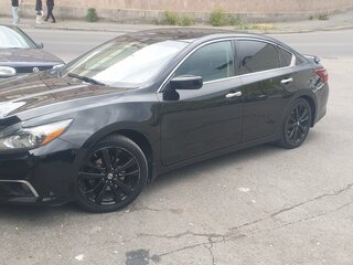 2017 Nissan Altima V (L33) Рестайлинг, чёрный, 1080000 рублей, вид 3