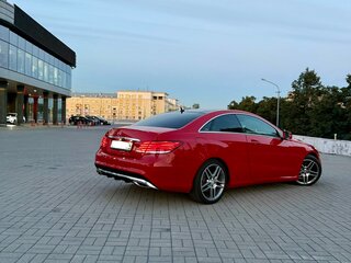 2015 Mercedes-Benz E-Класс 200 IV (W212, S212, C207) Рестайлинг, красный, 2850000 рублей, вид 4