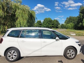 2018 Citroen C4 Picasso Grand II Рестайлинг, белый, 1750000 рублей, вид 4