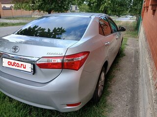 2014 Toyota Corolla XI (E160, E170, E180), серебристый, 1556000 рублей, вид 3