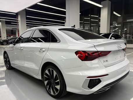 2023 Audi A3 35 TFSI Long IV (8Y), белый, 1745000 рублей, вид 4
