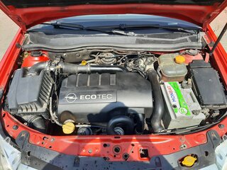 2008 Opel Astra H Рестайлинг, красный, 370000 рублей, вид 4
