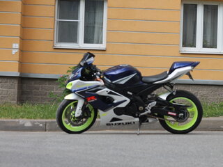 2005 Suzuki GSX-R 1000, синий, 579048 рублей, вид 3