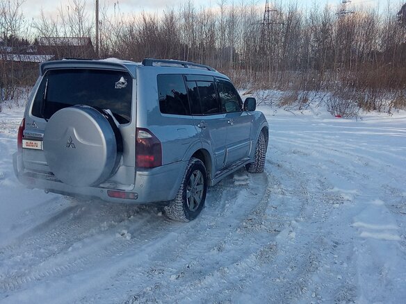 2004 Mitsubishi Pajero III Рестайлинг, серебристый, 1150000 рублей - вид 12