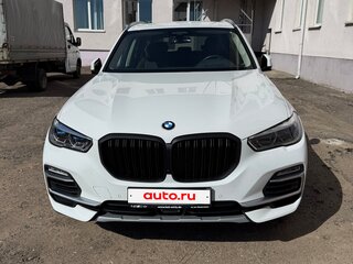 2021 BMW X5 45e IV (G05/G18), белый, 7000000 рублей, вид 3