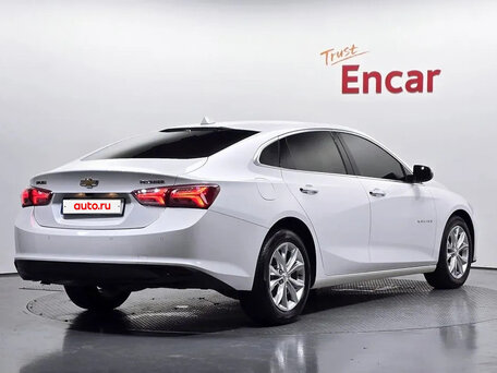 2022 Chevrolet Malibu IX Рестайлинг, белый, 1960000 рублей, вид 2