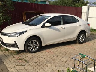 2016 Toyota Corolla XI (E160, E170, E180) Рестайлинг 1, белый, 1800000 рублей, вид 1
