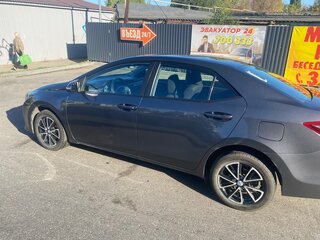 2013 Toyota Corolla XI (E160, E170, E180), серый, 1680000 рублей, вид 2
