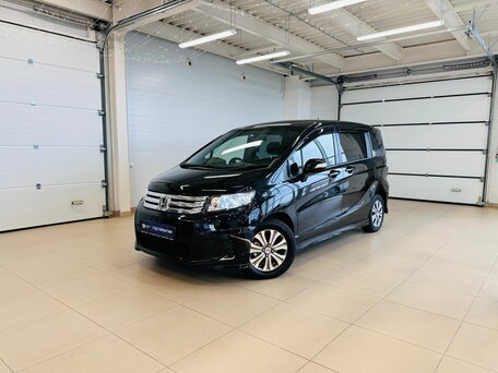 Honda Freed I Рестайлинг