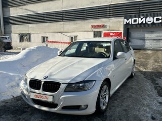 2009 BMW 3 серии 318i V (E90/E91/E92/E93) Рестайлинг, белый, 850000 рублей, вид 3
