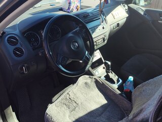 2013 Volkswagen Tiguan I Рестайлинг, серебристый, 1300000 рублей, вид 5