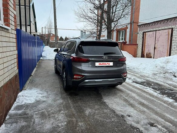 2019 Hyundai Santa Fe IV, серый, 3300000 рублей - вид 5