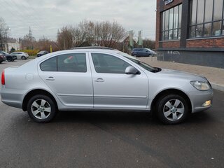 2012 Skoda Octavia II (A5) Рестайлинг, серебристый, 910000 рублей, вид 3